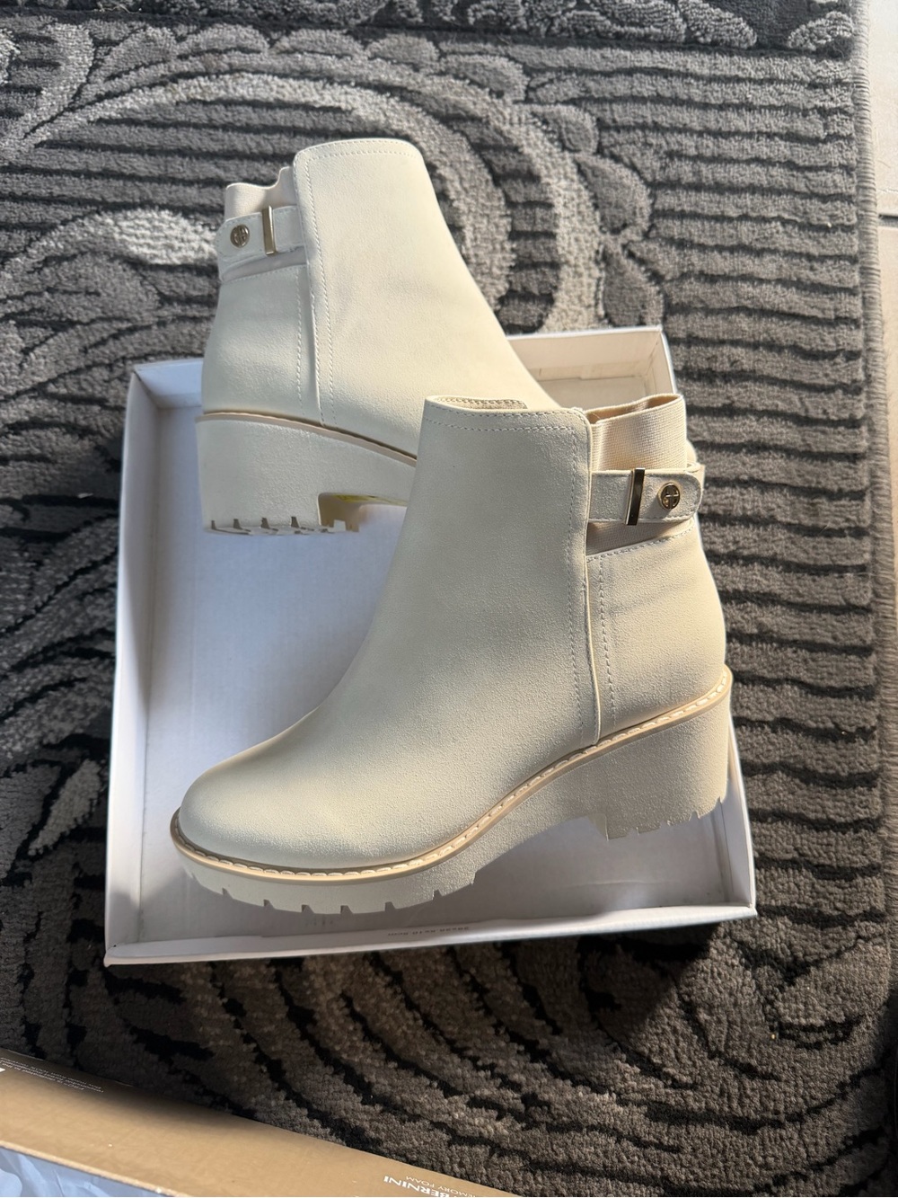 Giani Bernini Cream Platform Ankle Boots with Gold Accent